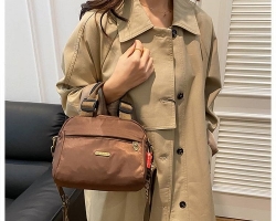 尼龍通勤單肩包